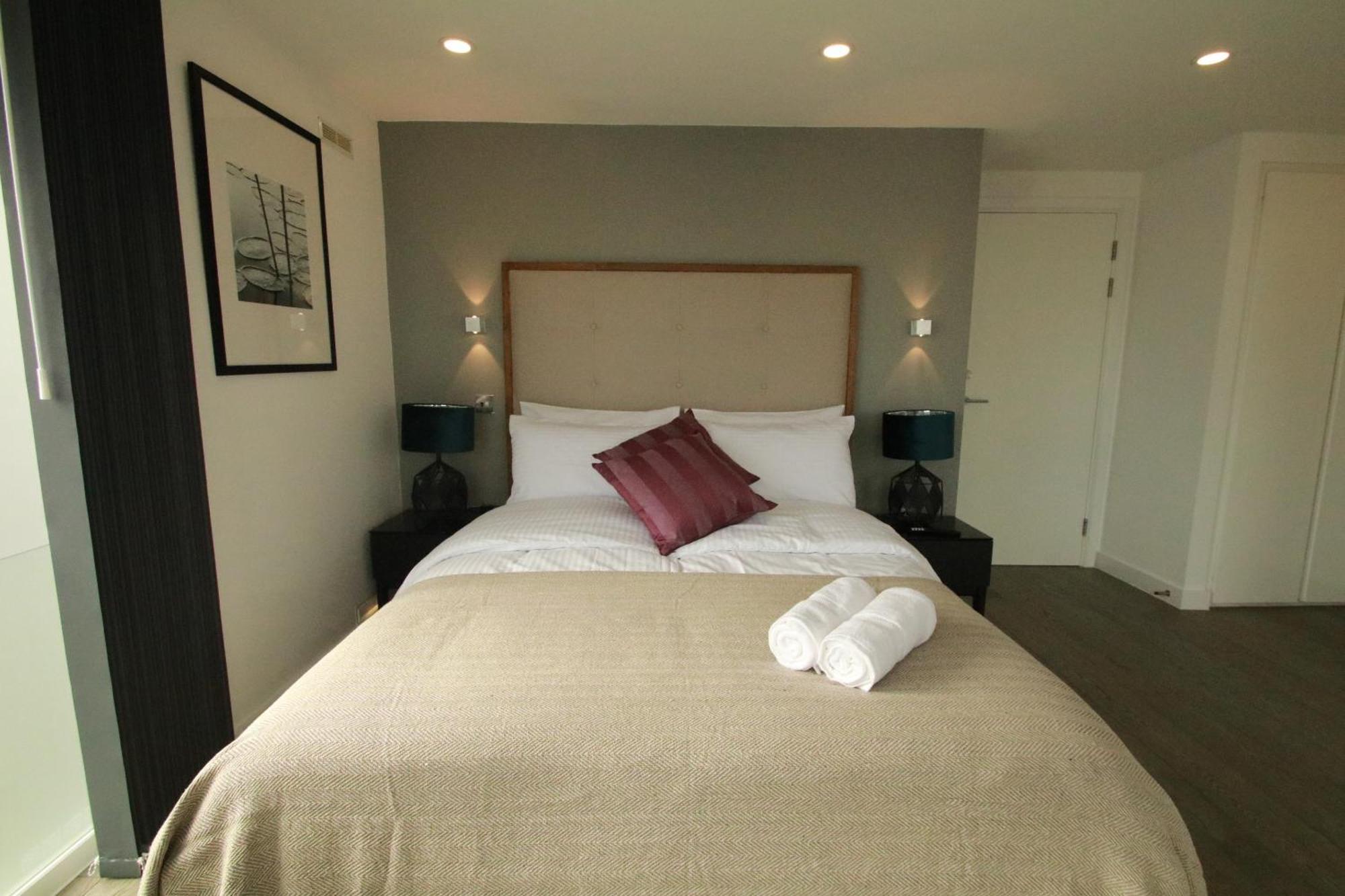 Ft5 Penthouse Rooms لندن الغرفة الصورة